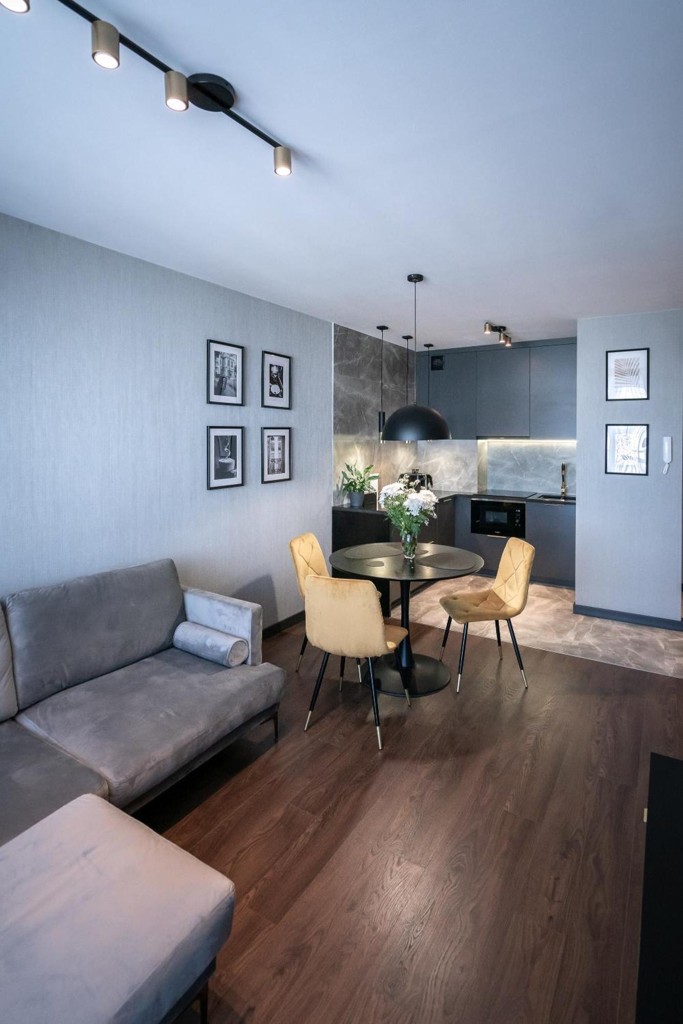 Noche Apartamenty Premium Biała Podlaska Exteriér fotografie